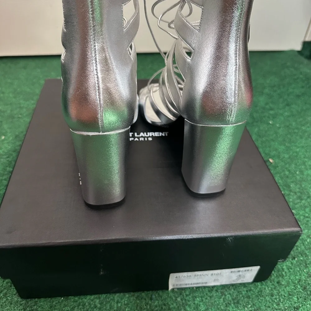 YSL Yves Saint Laurent Silver
Leather Lace Up Heels Size 39 - Picture 3 of 12